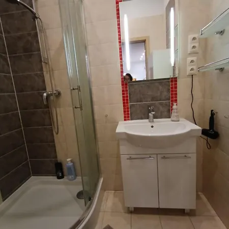 Apartament Obok Piotrkowskiej, Parking Gratis, Dostep Na Kod Lodz  Exterior photo