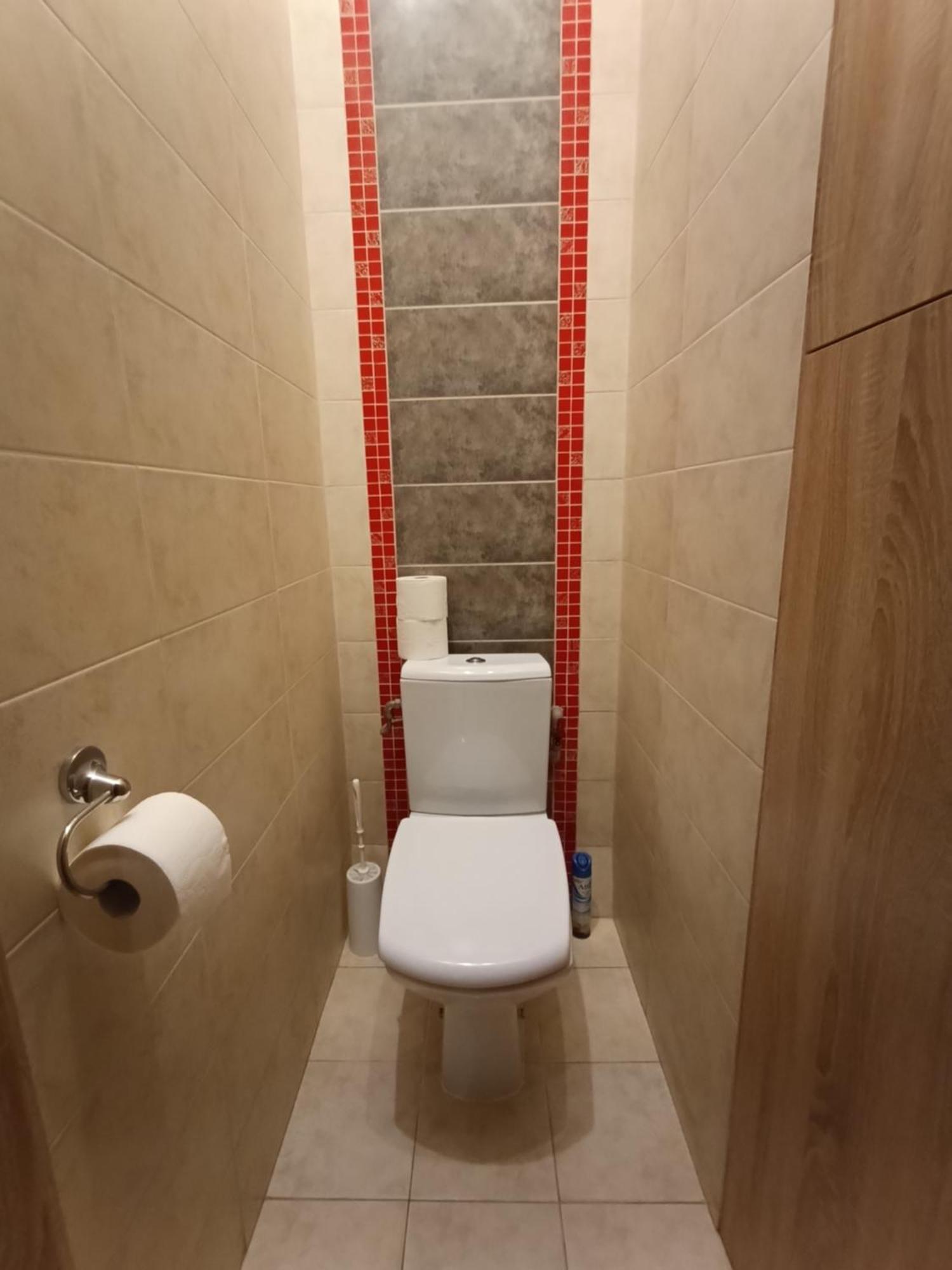 Obok Piotrkowskiej, Parking Gratis, Dostep Na Kod Łódź