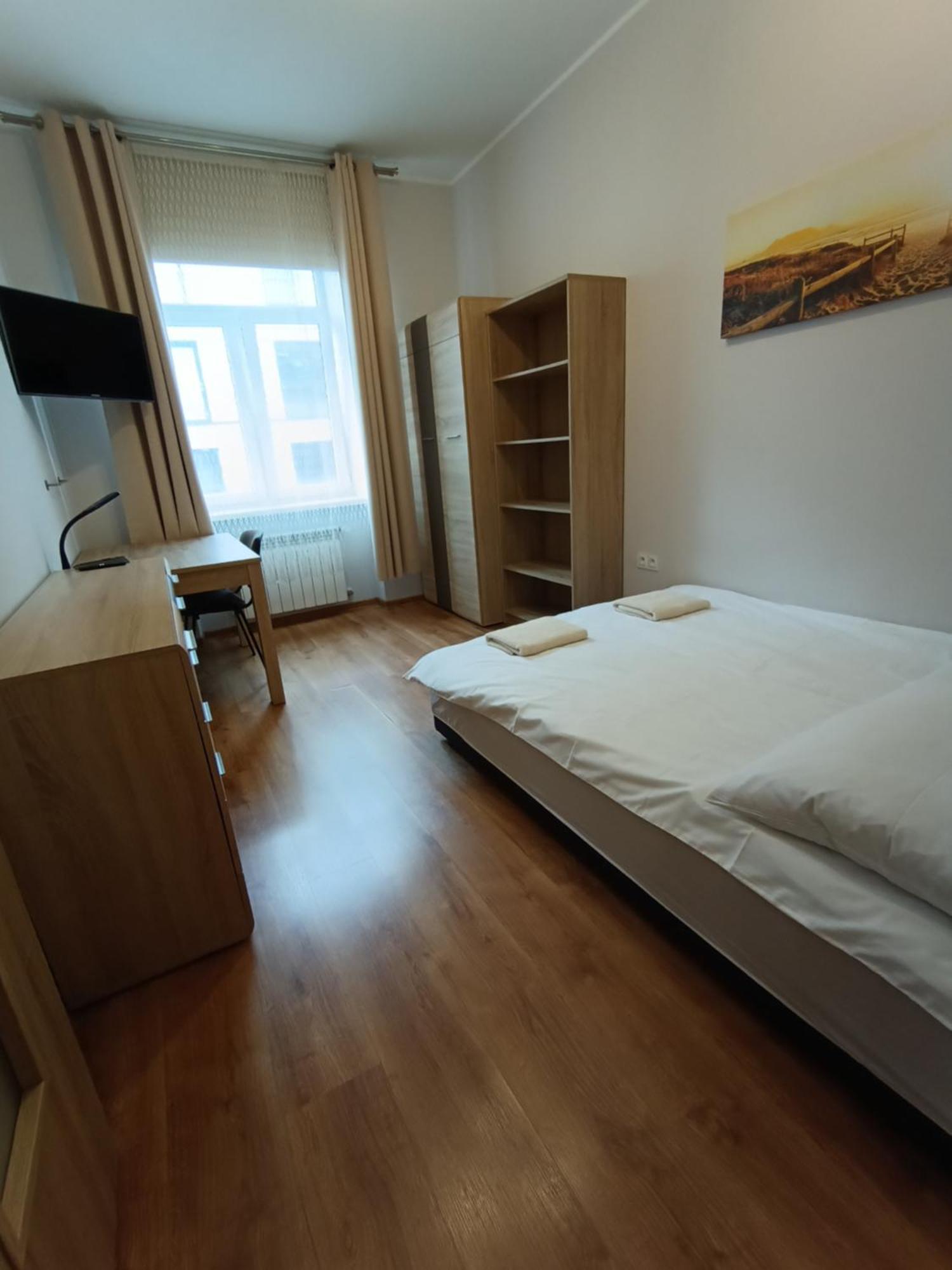 Apartment Obok Piotrkowskiej, Parking Gratis, Dostep Na Kod Lodz (Lodz)